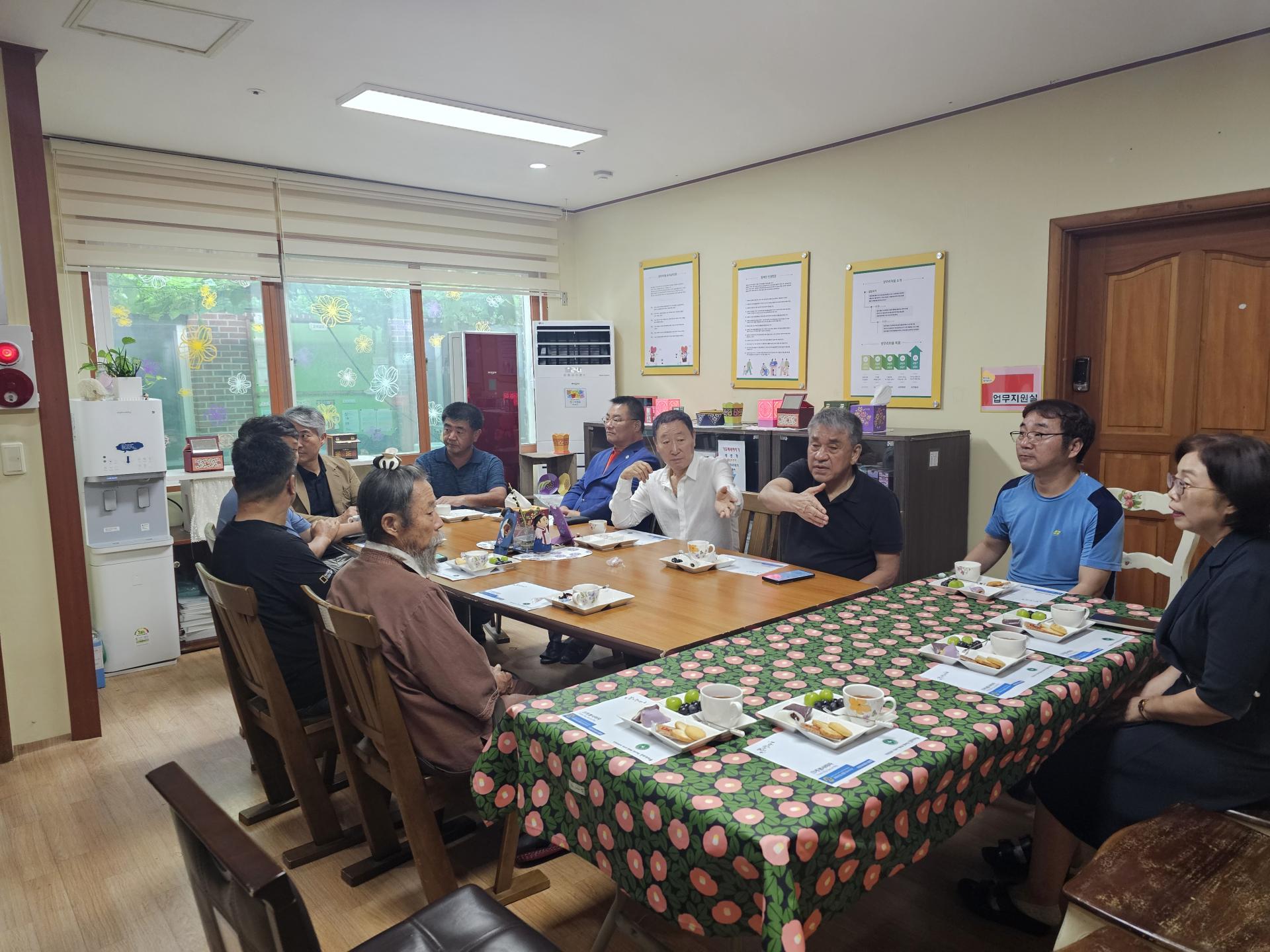 a7d34aaa04d40.jpg