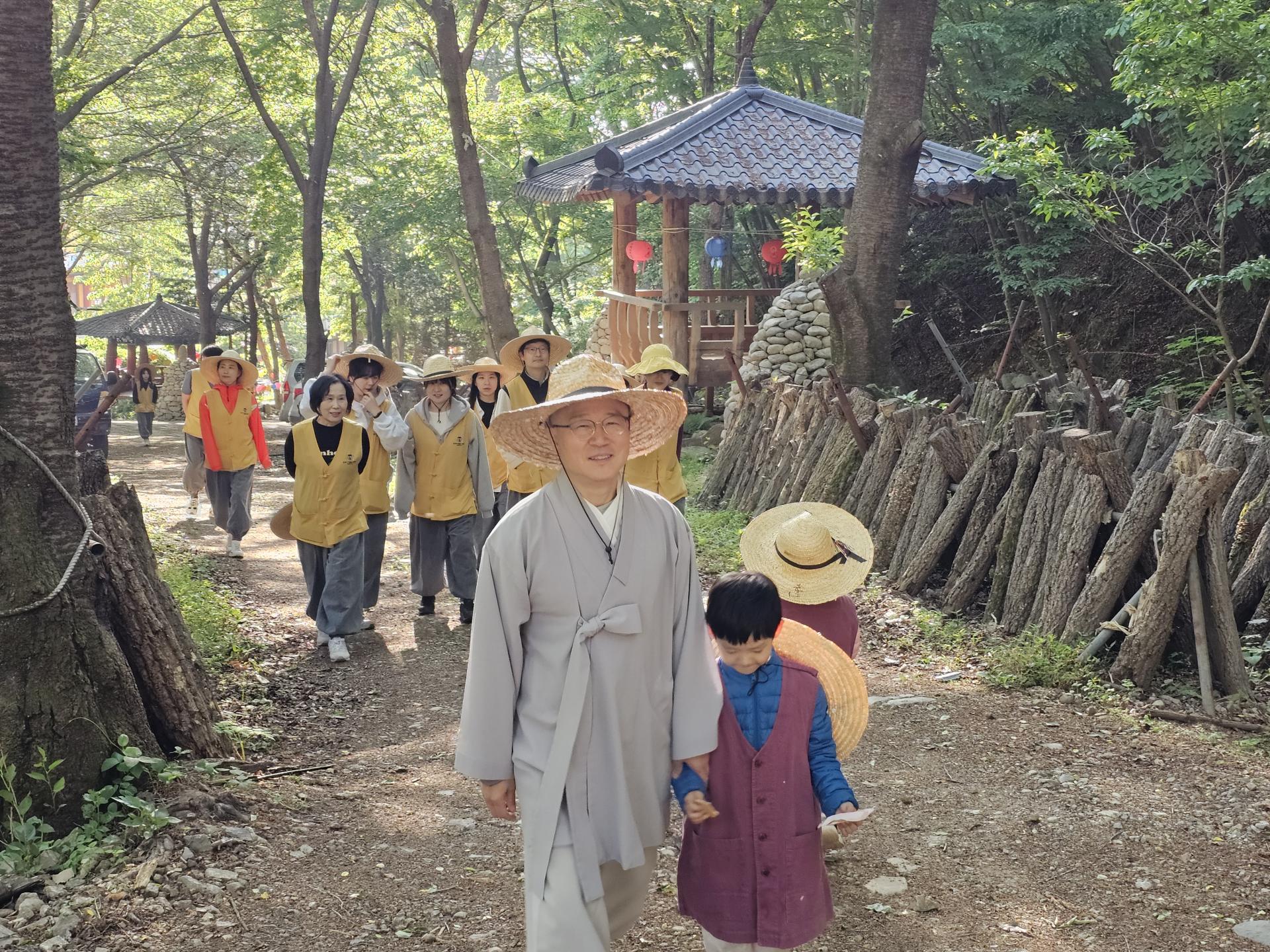 ee4604ce9690c.jpg