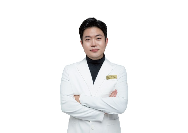 윤정중 서울 국가대표재활의학과의원 원장