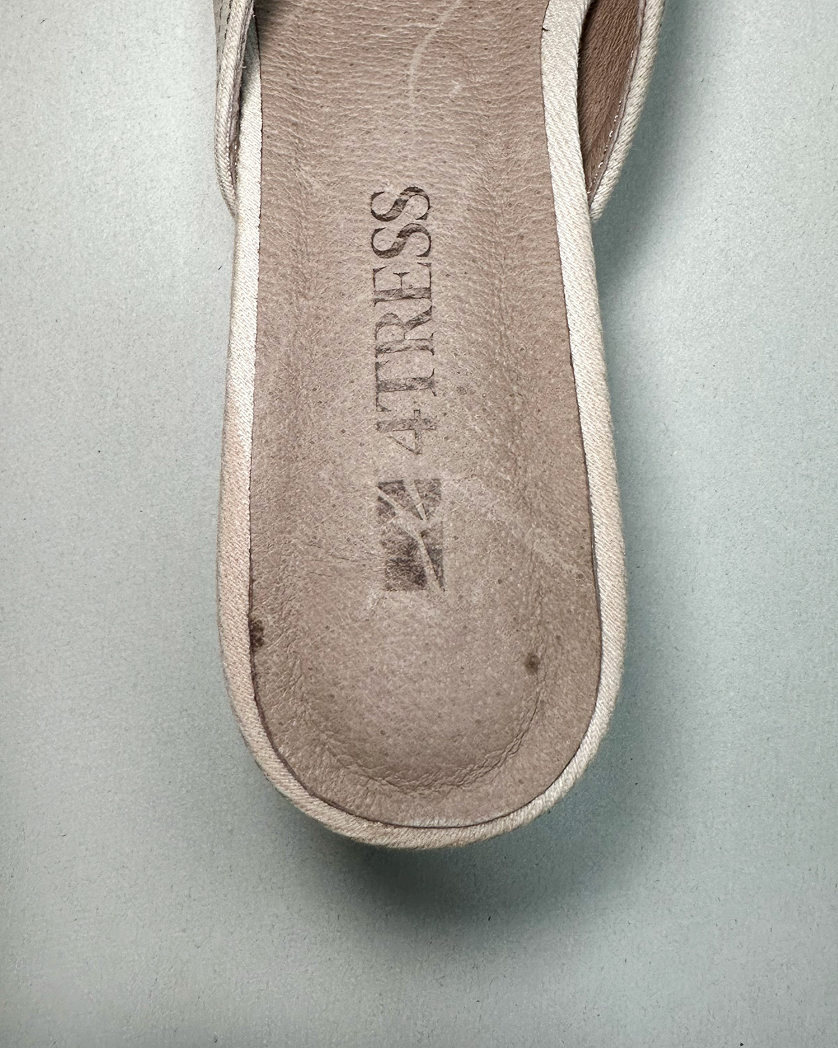 WAXED MULES 01 BEIGE | Refurb | Size 245