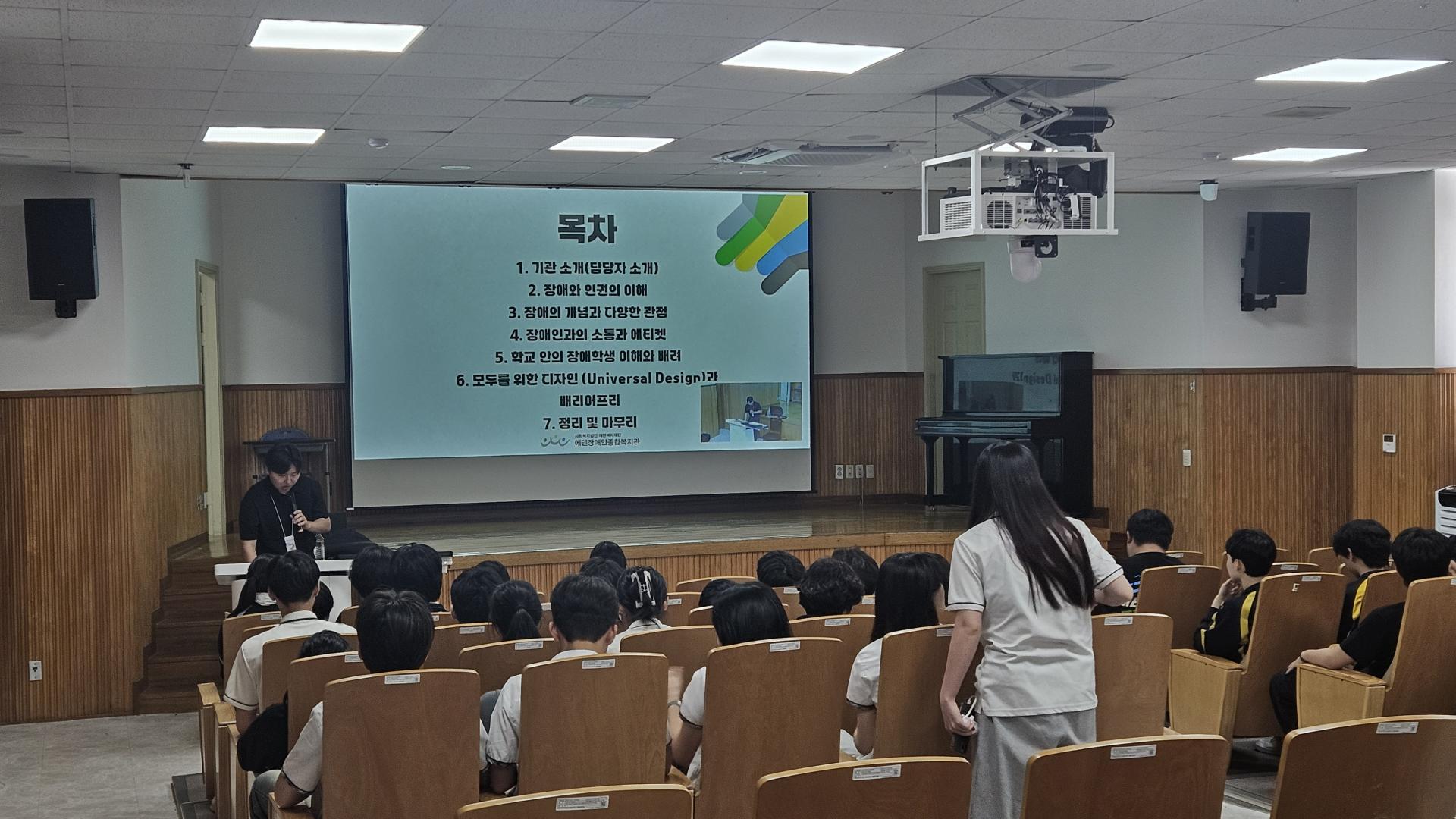 9e5d239560d4a.jpg