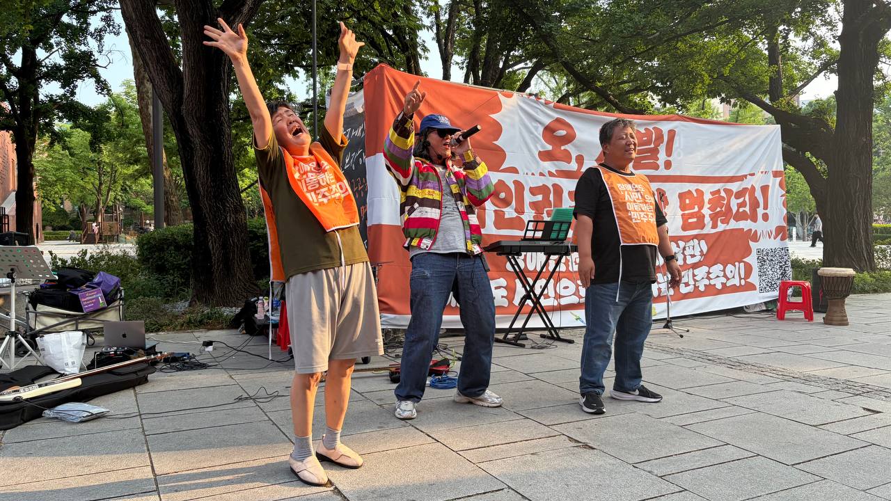 5cd837b8a1643.jpg