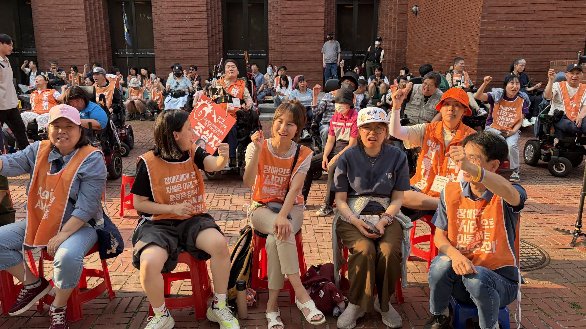 fc2053cc19005.jpg