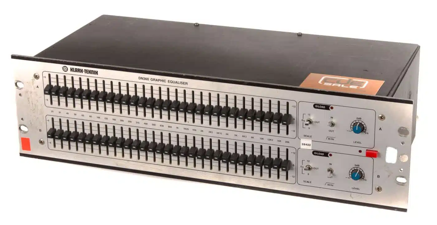 Hardware Graphic Equalizer - Klark Teknik DN 360