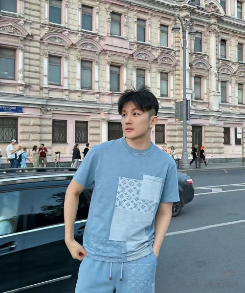 루이비통 니티드 패치워크 데님 반팔티