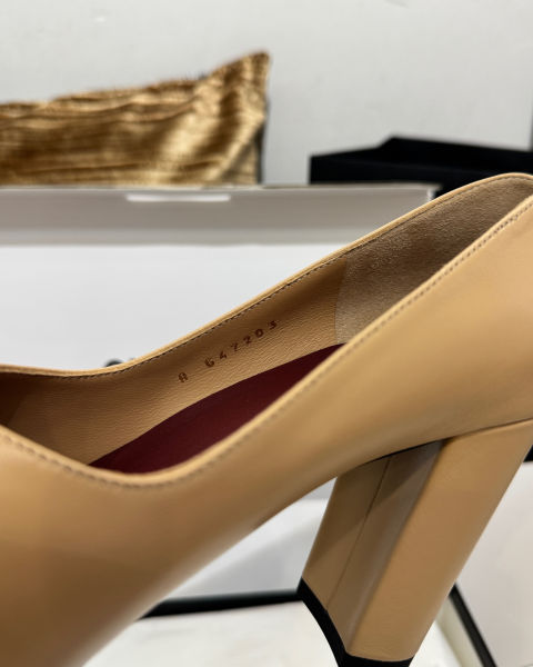 샤넬 스퀘어 토 청키 힐 8.5cm (2color)
