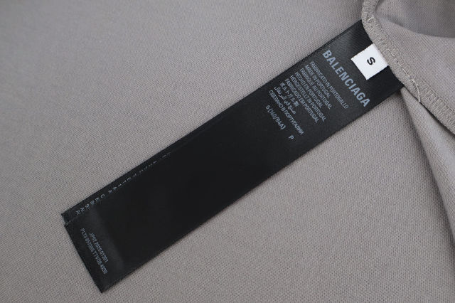 발렌시아가 웨이브 프린트 반팔티(3color)
