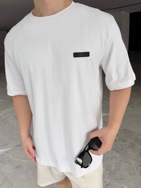 벨루티 가죽 라벨 반팔티(2color)