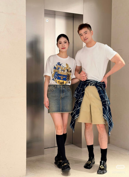디올 헤비 듀티 크라운 자수 반팔티