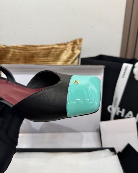 샤넬 스퀘어토 컬러블록 청키힐 샌들 6cm