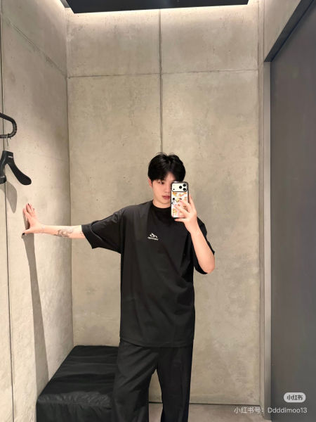 발렌시아가 3M 반팔티