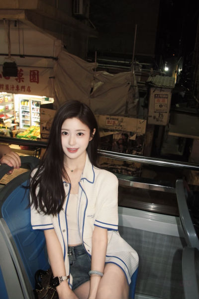 루이비통 와플 시그니처 쇼트 슬리프 셔츠