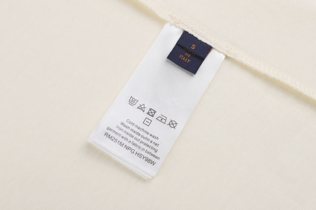 루이비통 5D 자수 반팔티(2color)