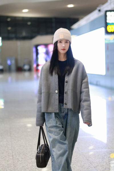 로에베 레더 패치 진