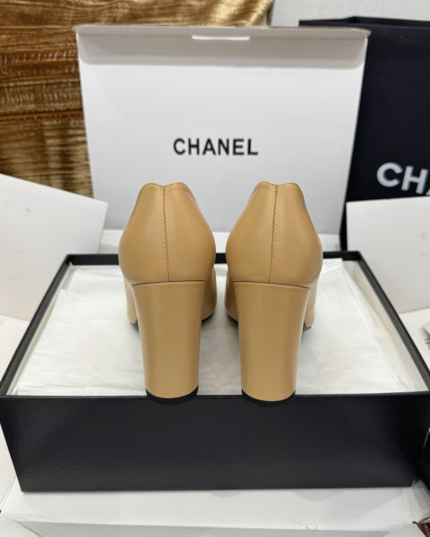 샤넬 스퀘어 토 청키 힐 8.5cm (2color)