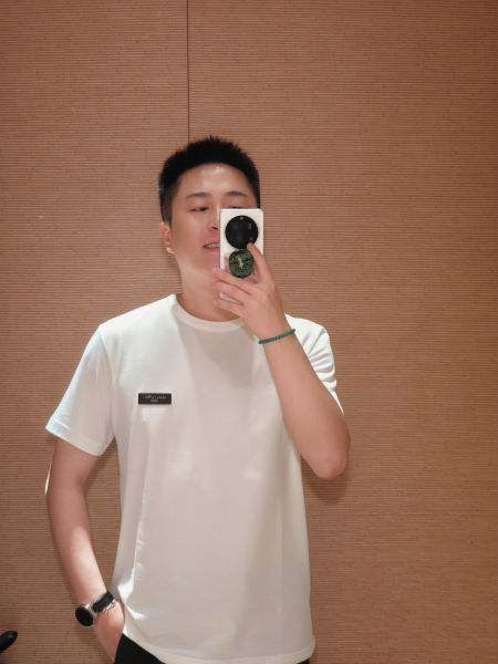 루이비통 레더 반팔 티셔츠