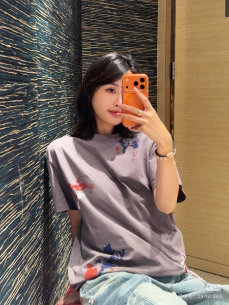 루이비통 스플래터 프린트 크루넥 반팔티