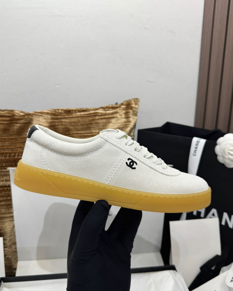 샤넬 벨벳 카프스킨 스니커즈