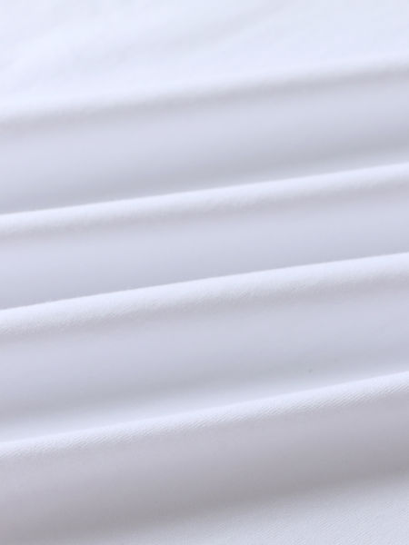 프라다 엠보싱 반팔티(2color)