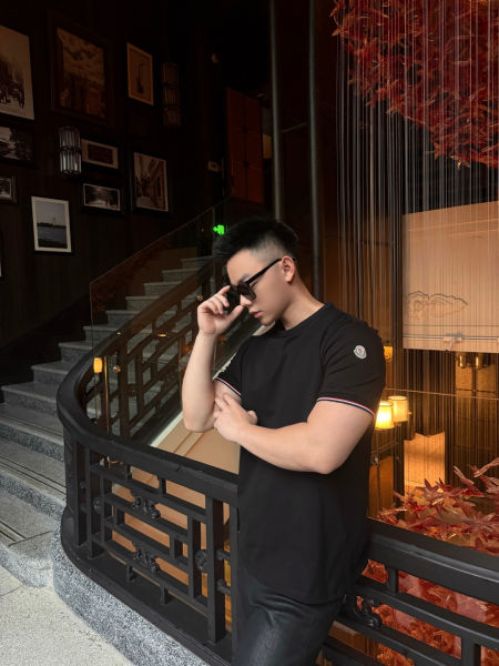 몽클레어 로고 트리 컬러 트리트림 반팔티(3color)