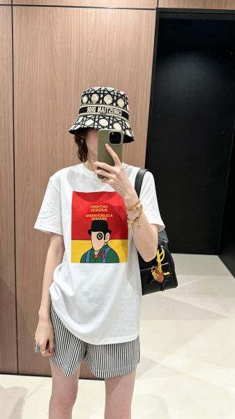 디올 북 커버 프린트 반팔티
