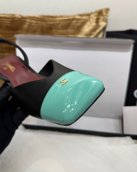 샤넬 스퀘어토 컬러블록 청키힐 샌들 6cm