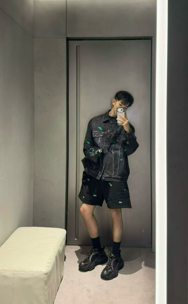 발렌시아가 520 라벨 쇼츠