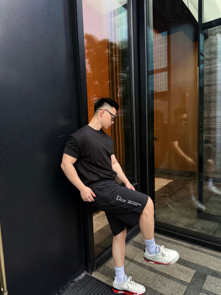 디올 사이드 지퍼 포켓 자수 반바지