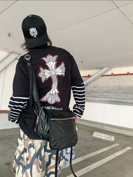 크롬하츠 클래식 크로스 프린트 반팔티