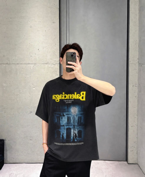 루이비통 디 어드레스 미디엄 핏 티셔츠