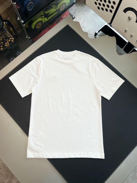 버버리 EKD 자수 로고 블랙 코튼 티셔츠(2color)