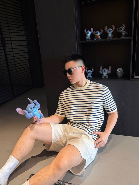 프라다 스트라이프 코튼 반팔티