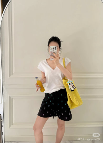 루이비통 그라데이션 모노그램 자수 비치 쇼츠
