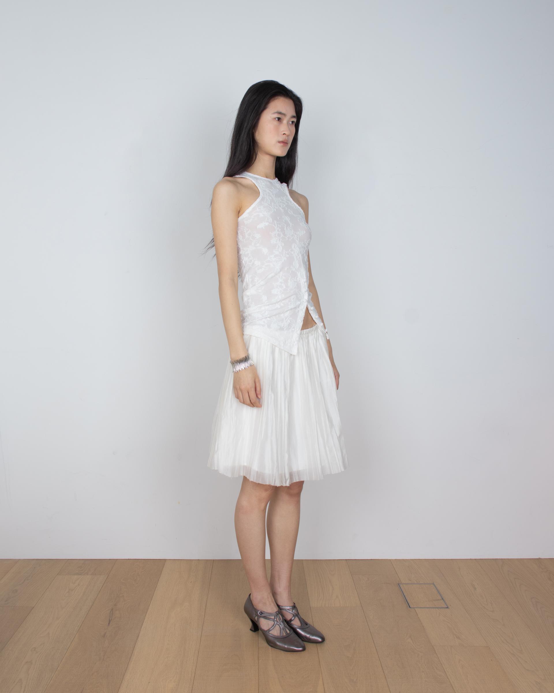 curved button floral sleeveless