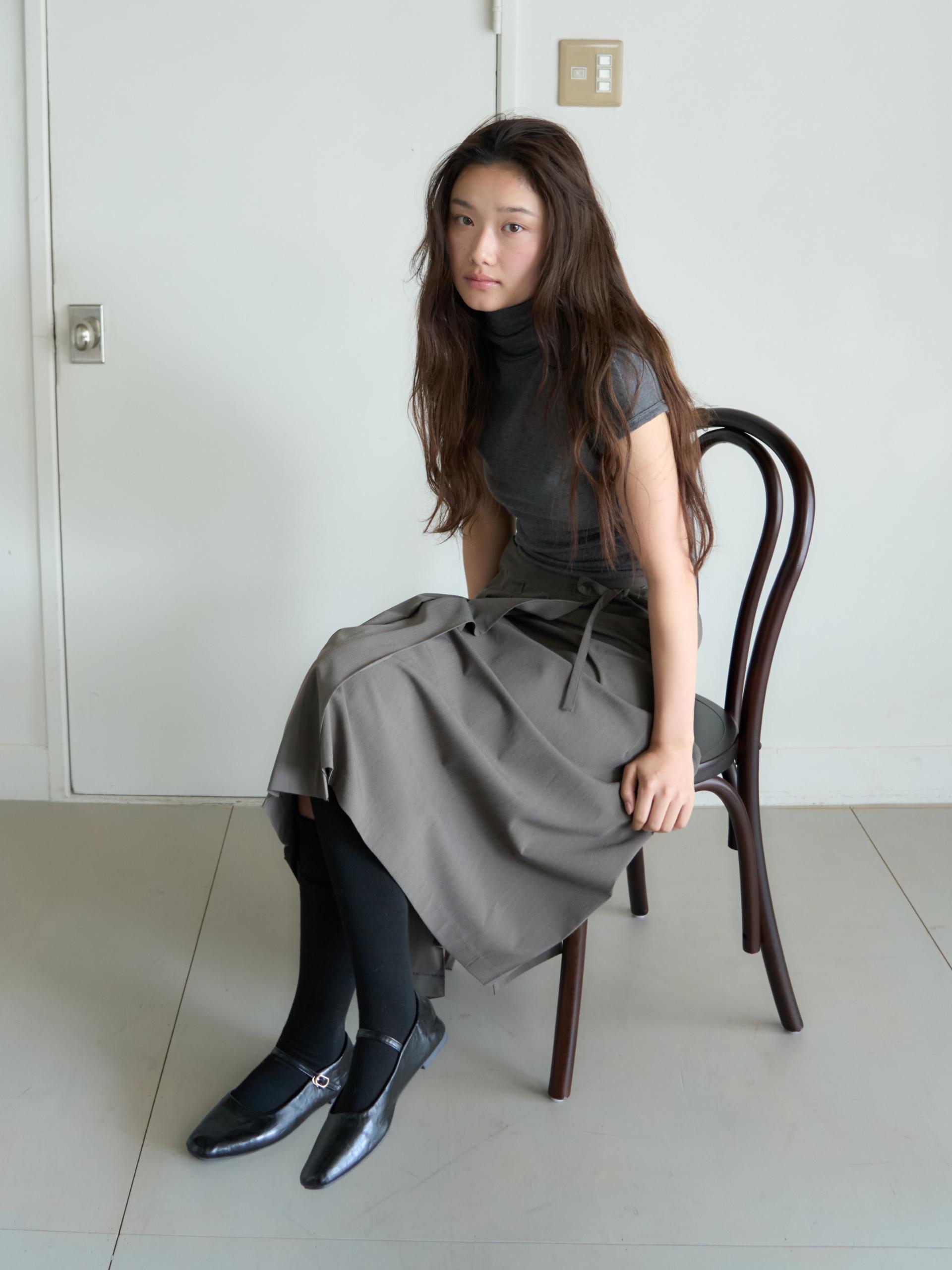 WRAP PLEATED LONG SKIRT_BROWN
