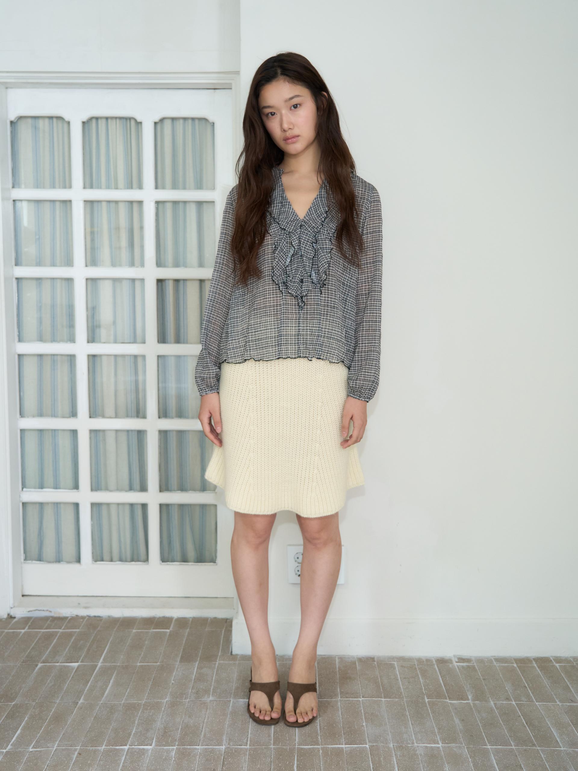 PLAID RUFFLE CHIFFON BLOUSE_BLACK