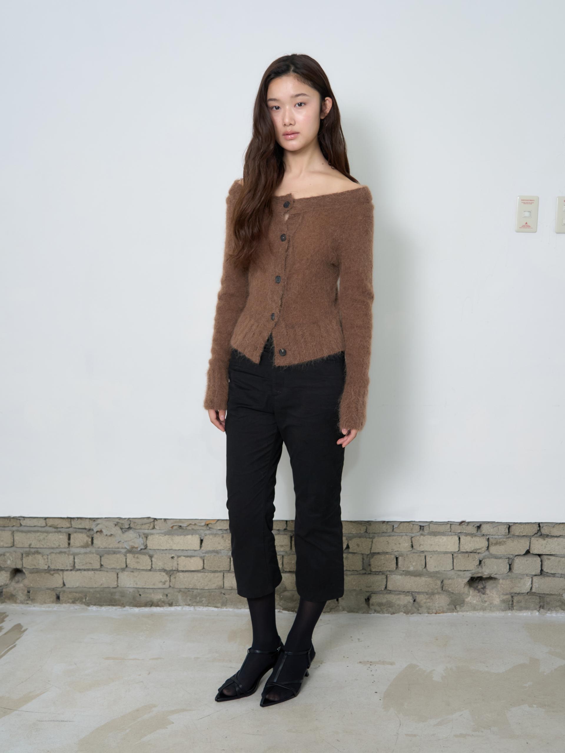 PEACHED CAPRI PANTS_BLACK
