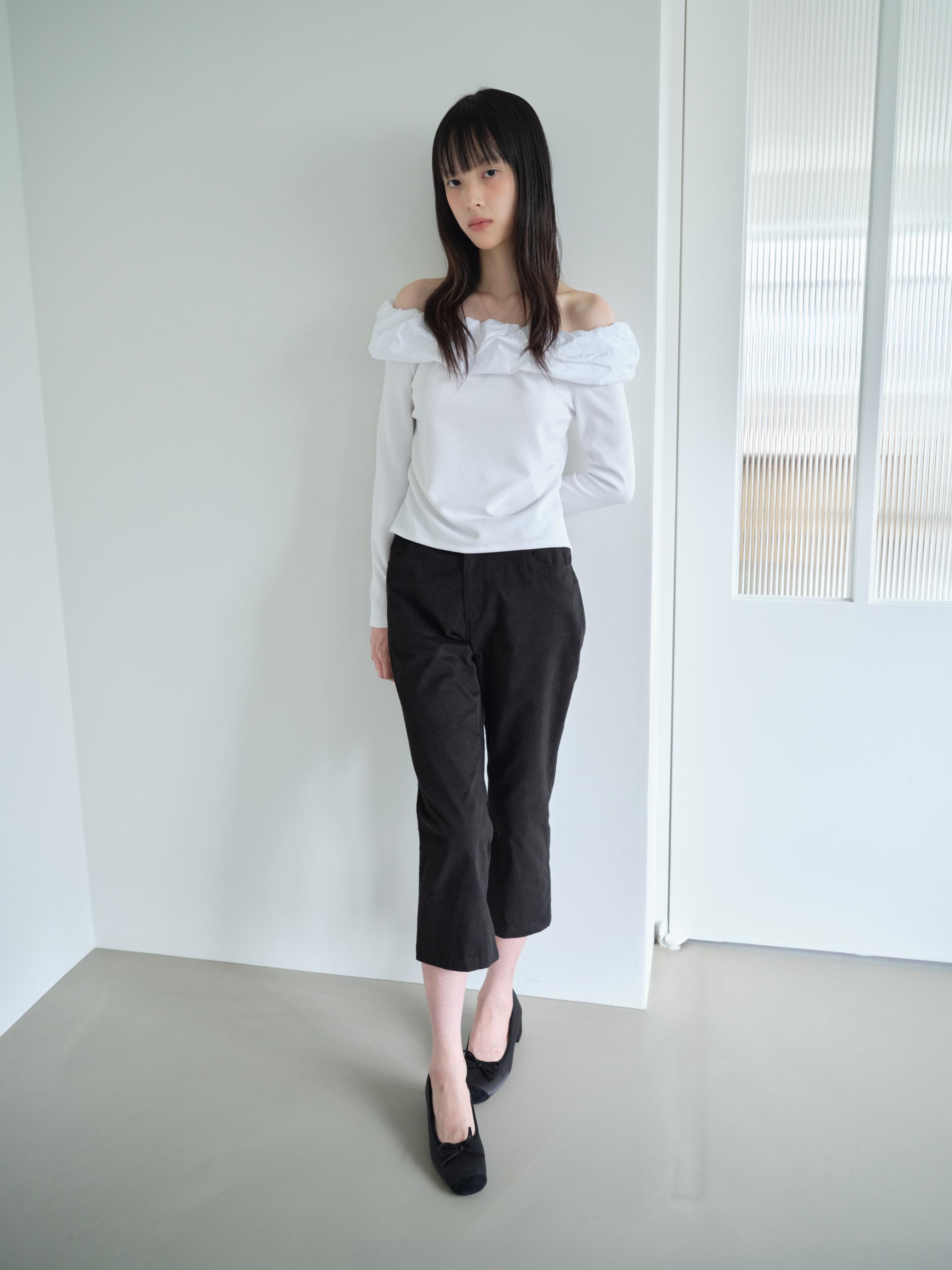 ROMANTIC OFF-SHOULDER SHIRRED TOP_WHITE