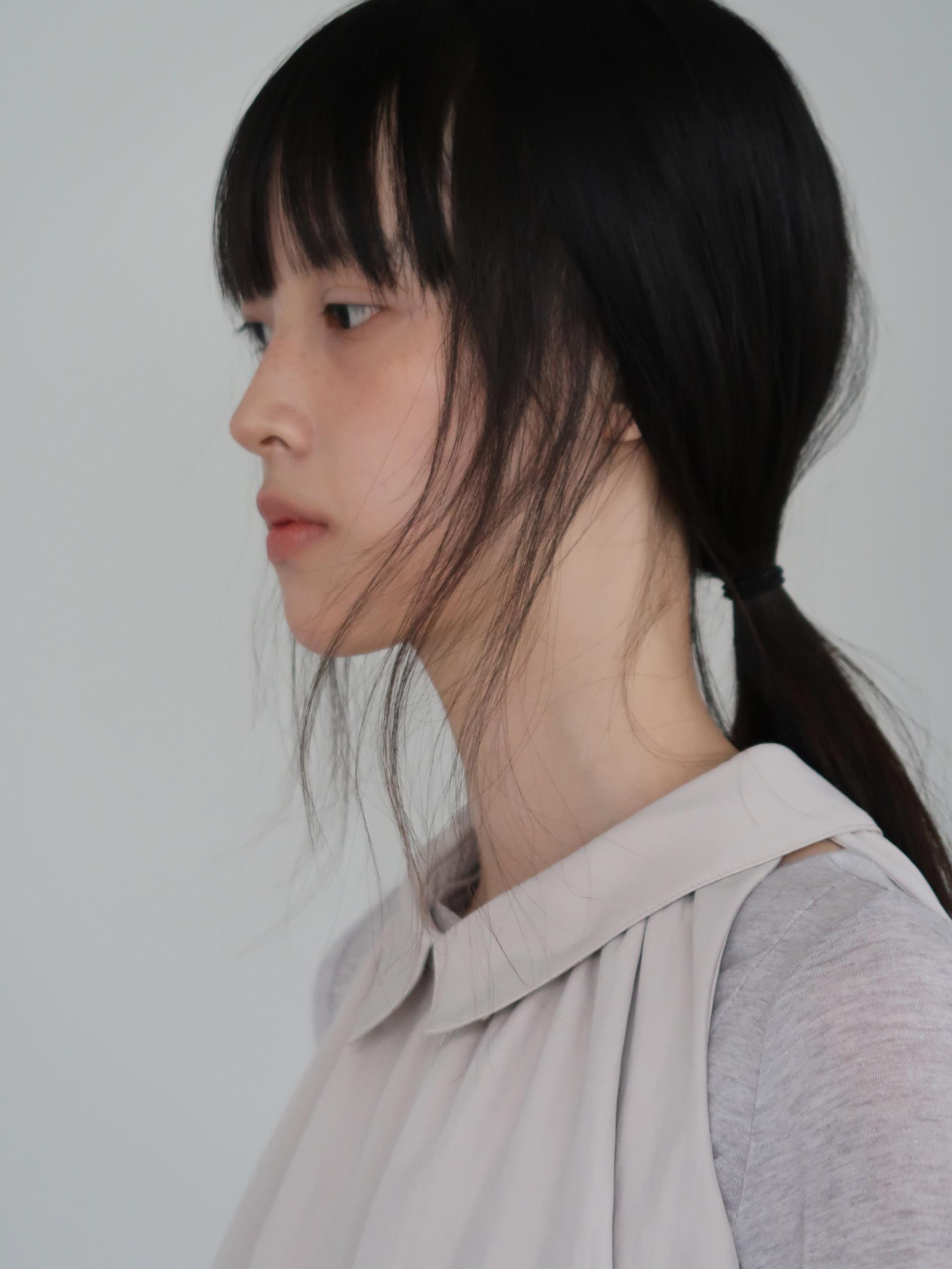 COLLARED HALTER TOP_BEIGE
