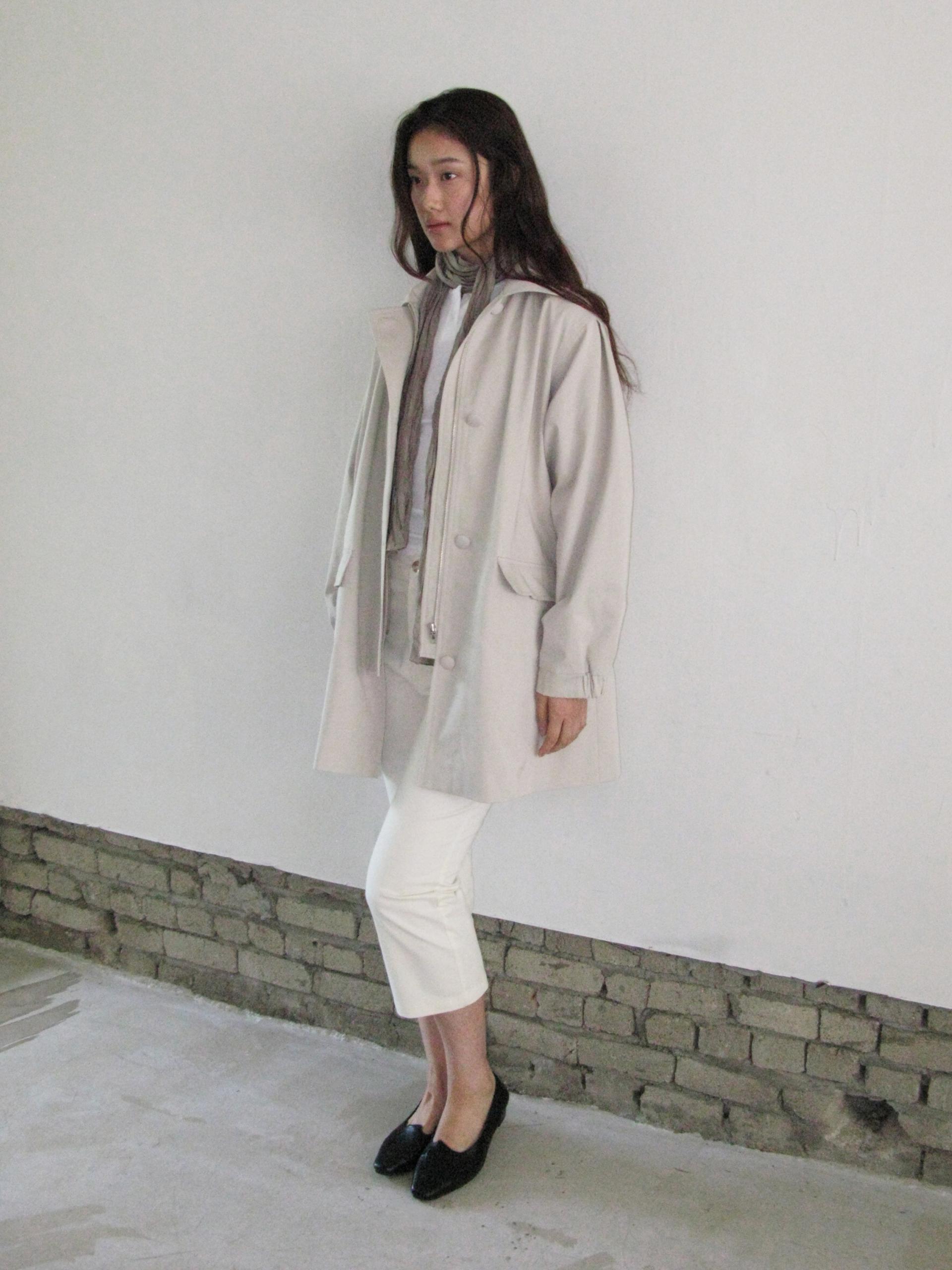A-LINE COVERED BUTTON HALF JACKET_LIGHT BEIGE