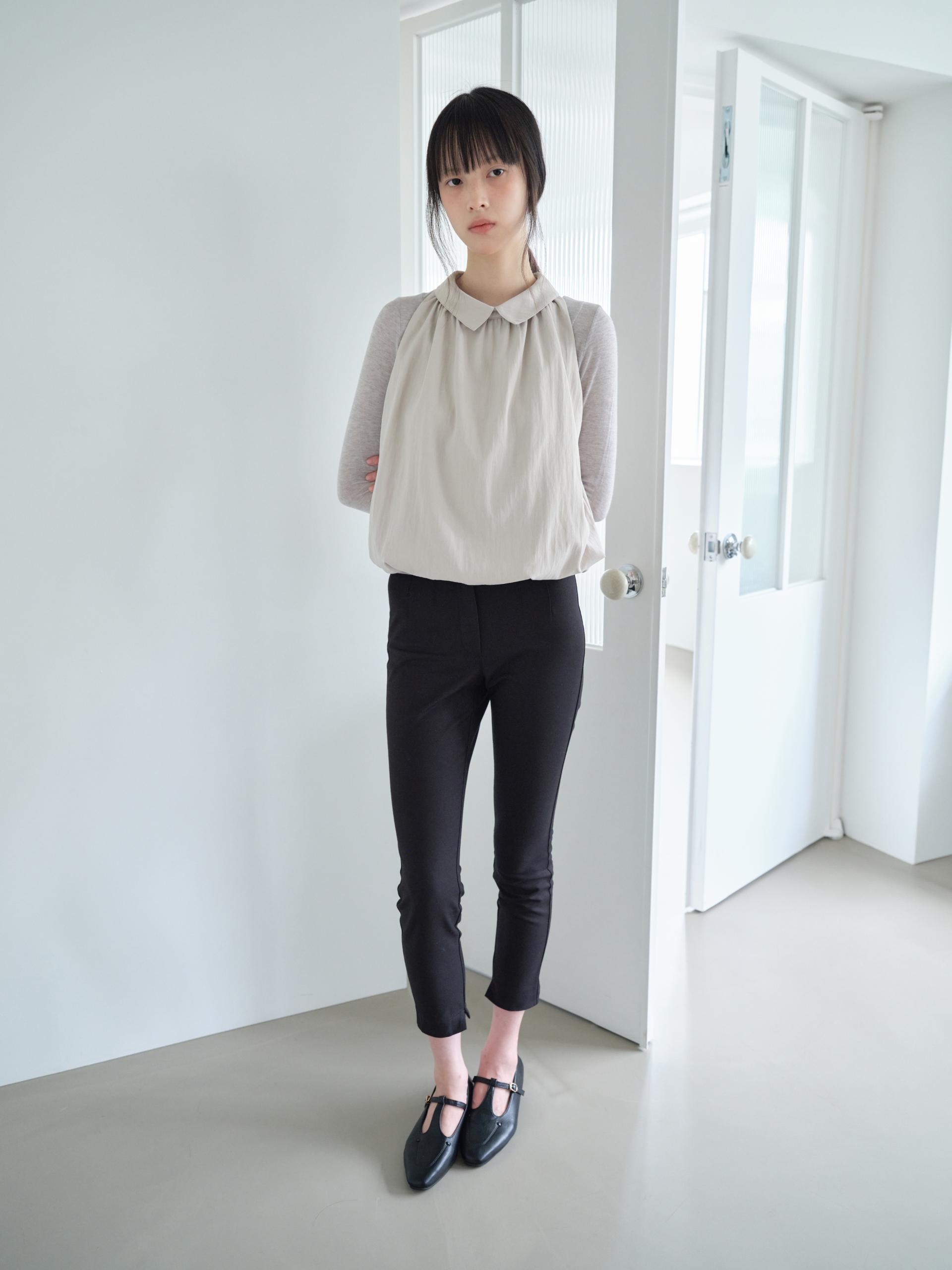 COLLARED HALTER TOP_BEIGE