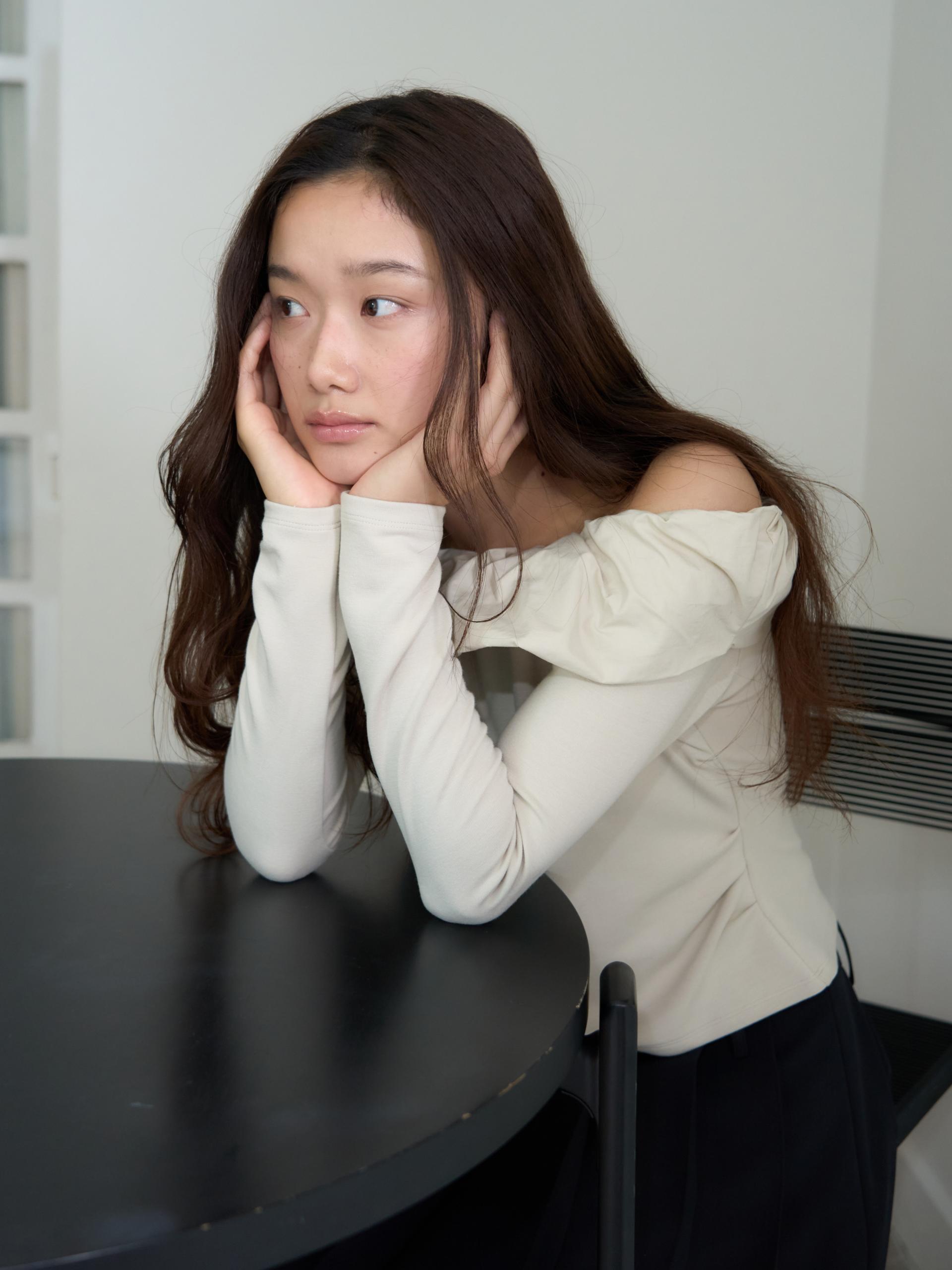 ROMANTIC OFF-SHOULDER SHIRRED TOP_BEIGE