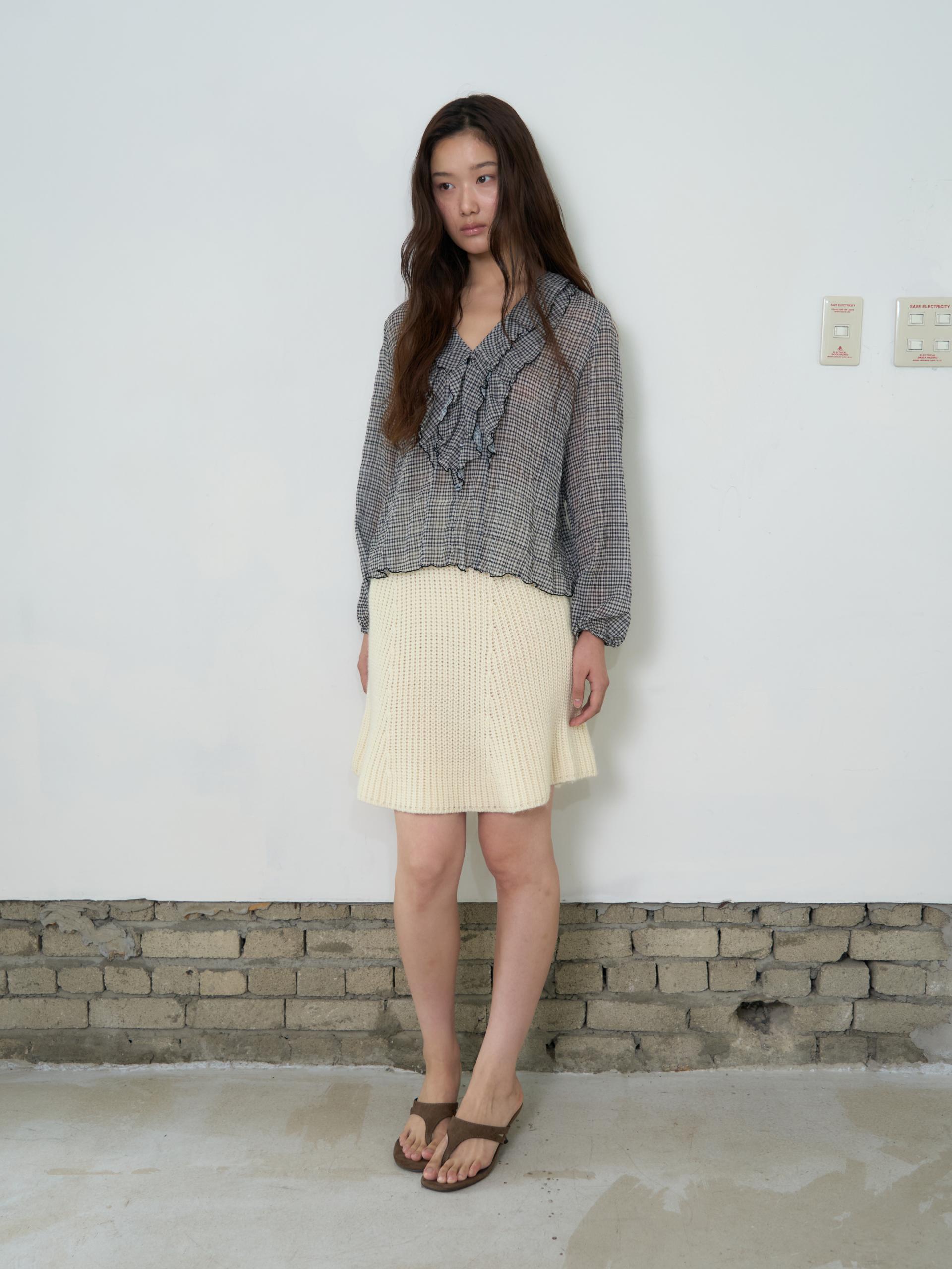 PLAID RUFFLE CHIFFON BLOUSE_BLACK