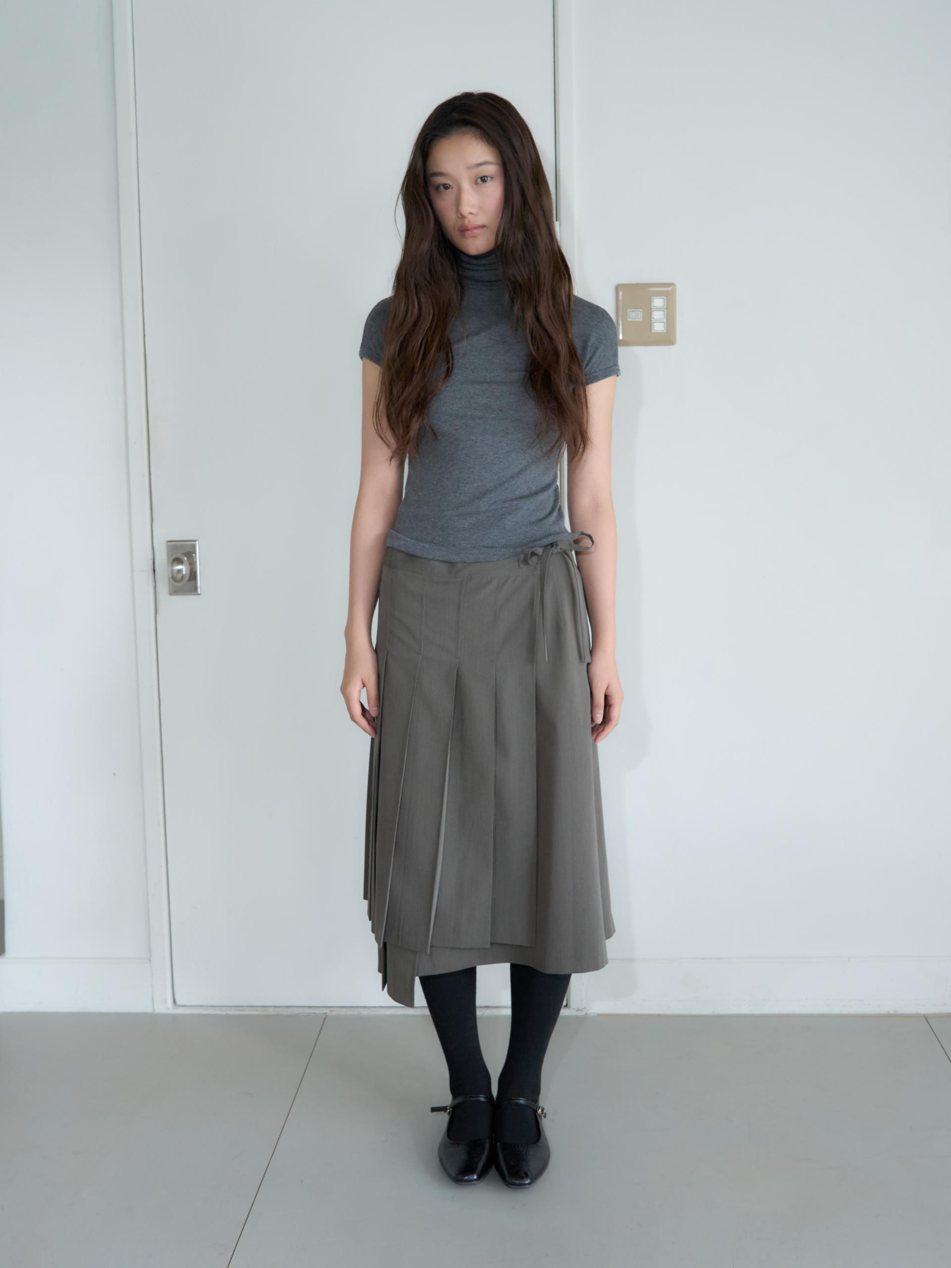 WRAP PLEATED LONG SKIRT_BROWN