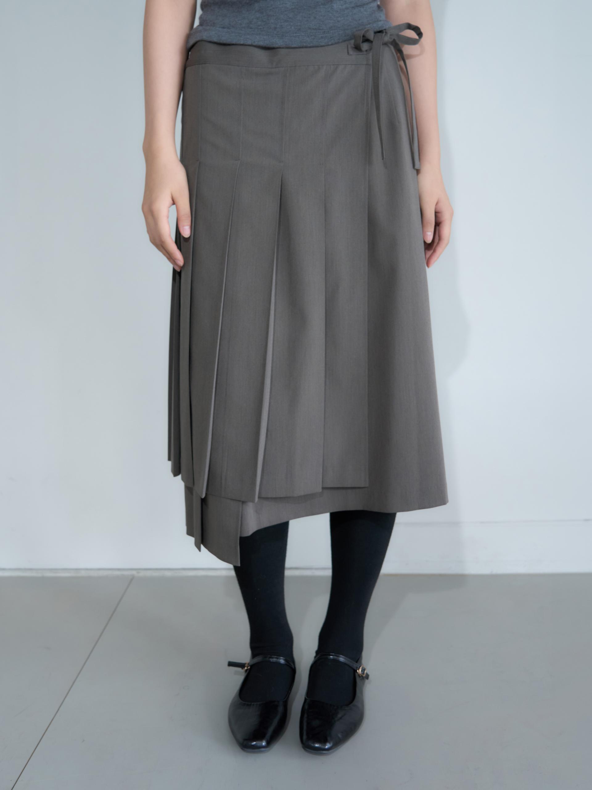 WRAP PLEATED LONG SKIRT_BROWN