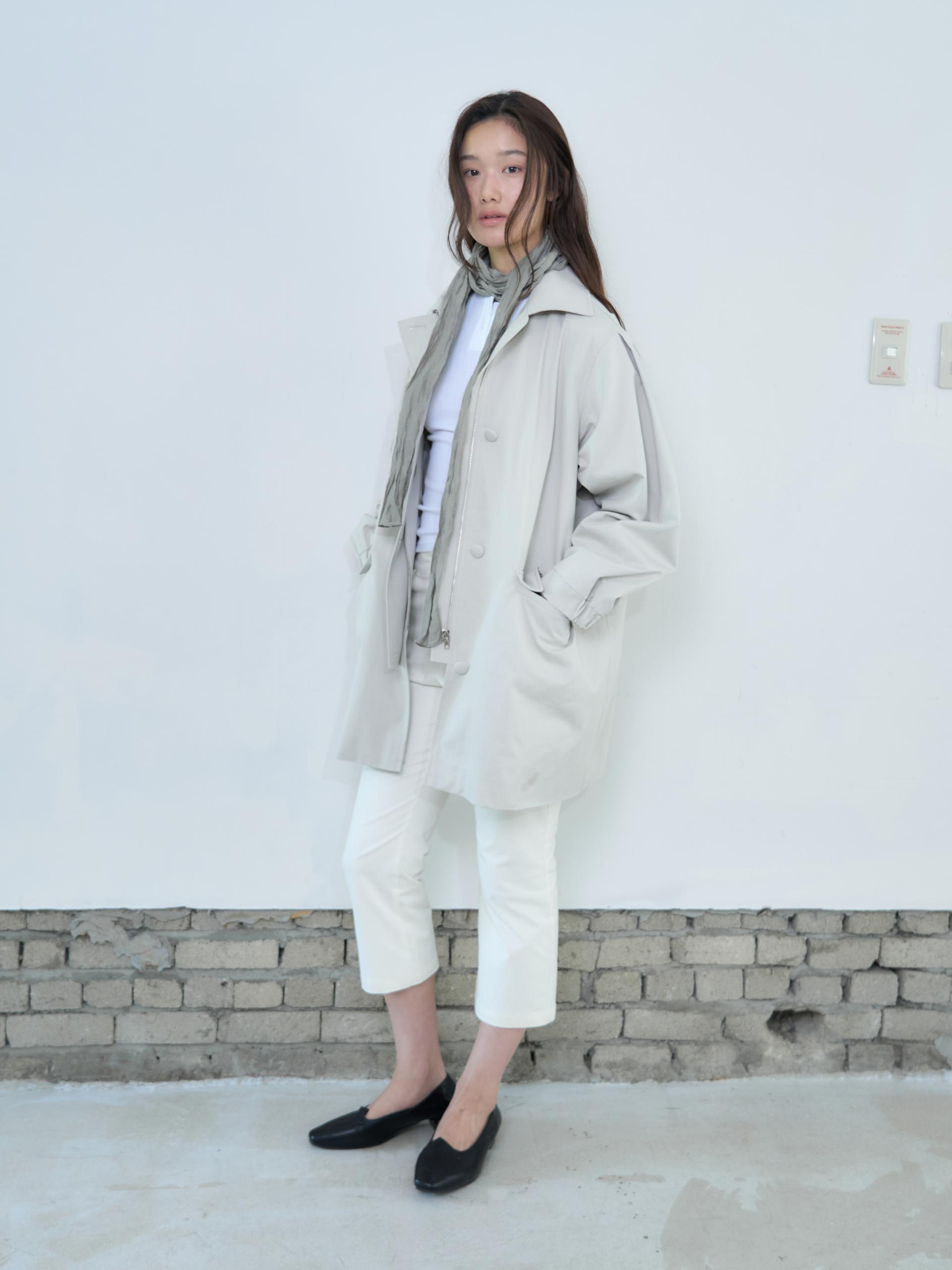 A-LINE COVERED BUTTON HALF JACKET_LIGHT BEIGE