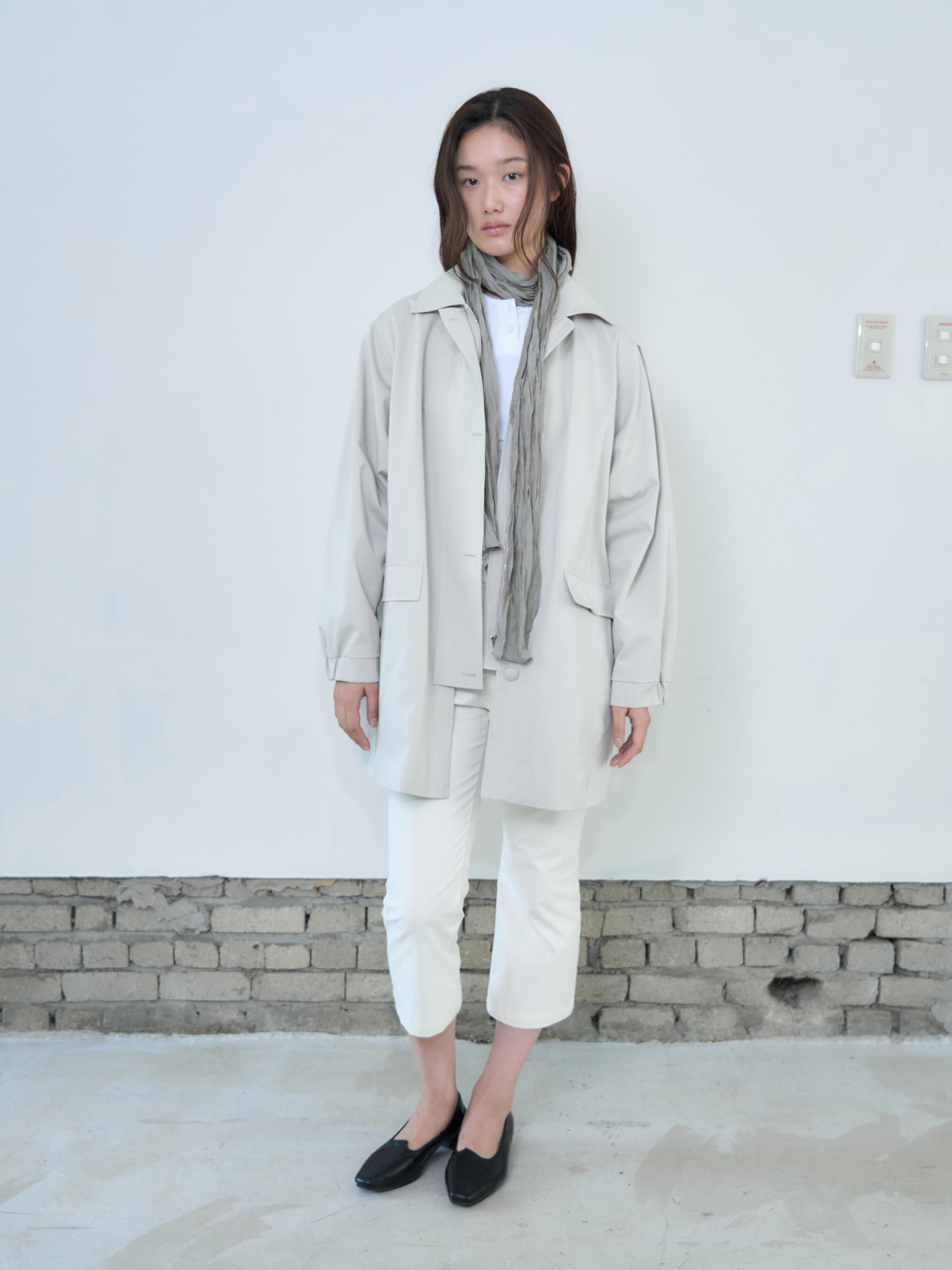 A-LINE COVERED BUTTON HALF JACKET_LIGHT BEIGE