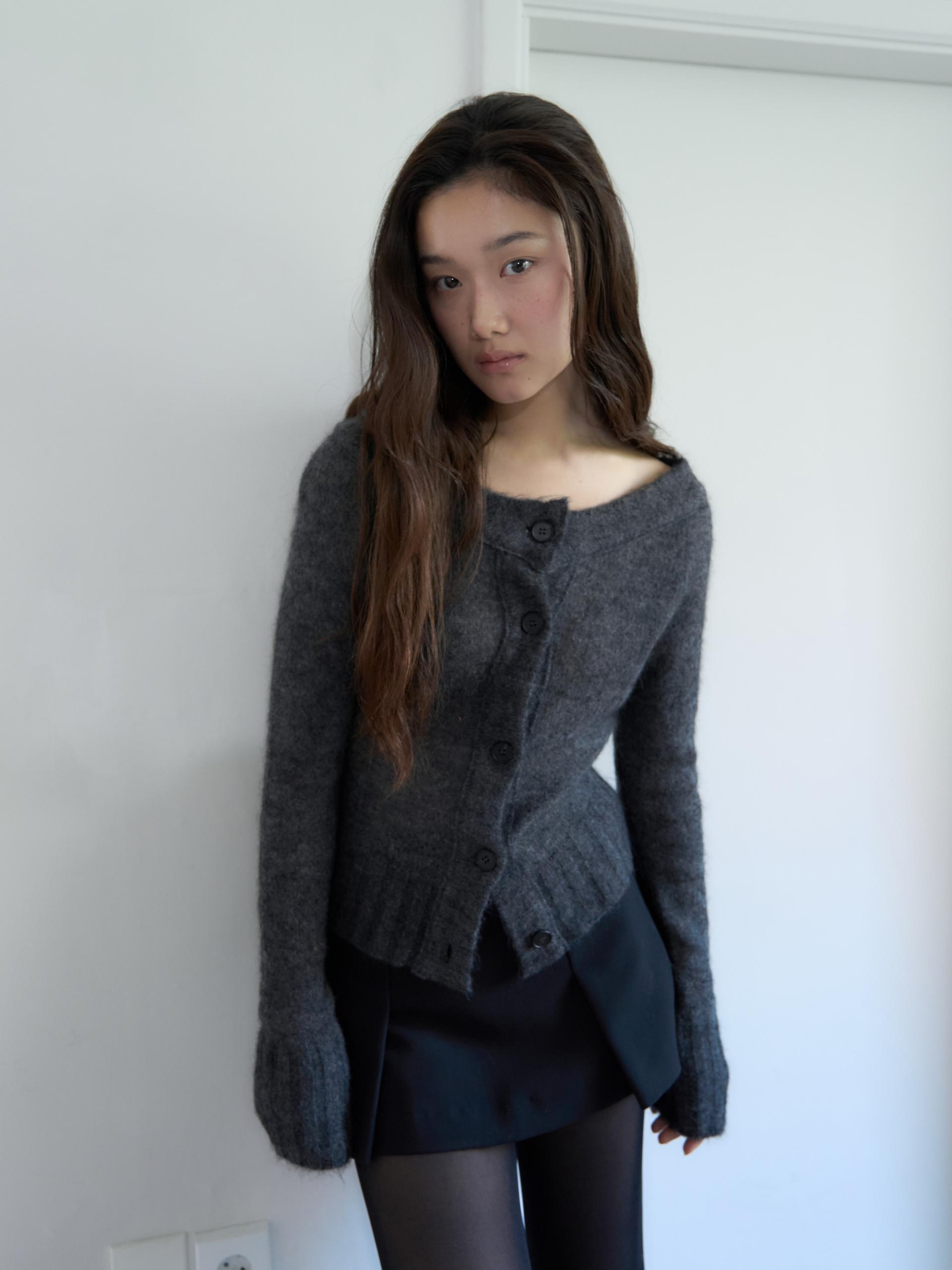 MERINO WOOL ALPACA OFF-SHOULDER CARDIGAN_CHARCOAL
