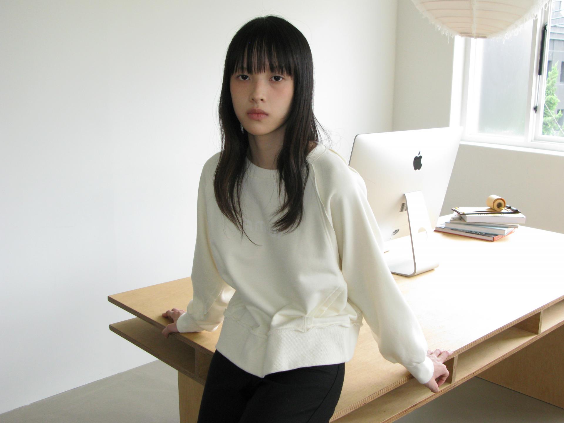 CUT-OFF SWEATSHIRT_BUTTER YELLOW