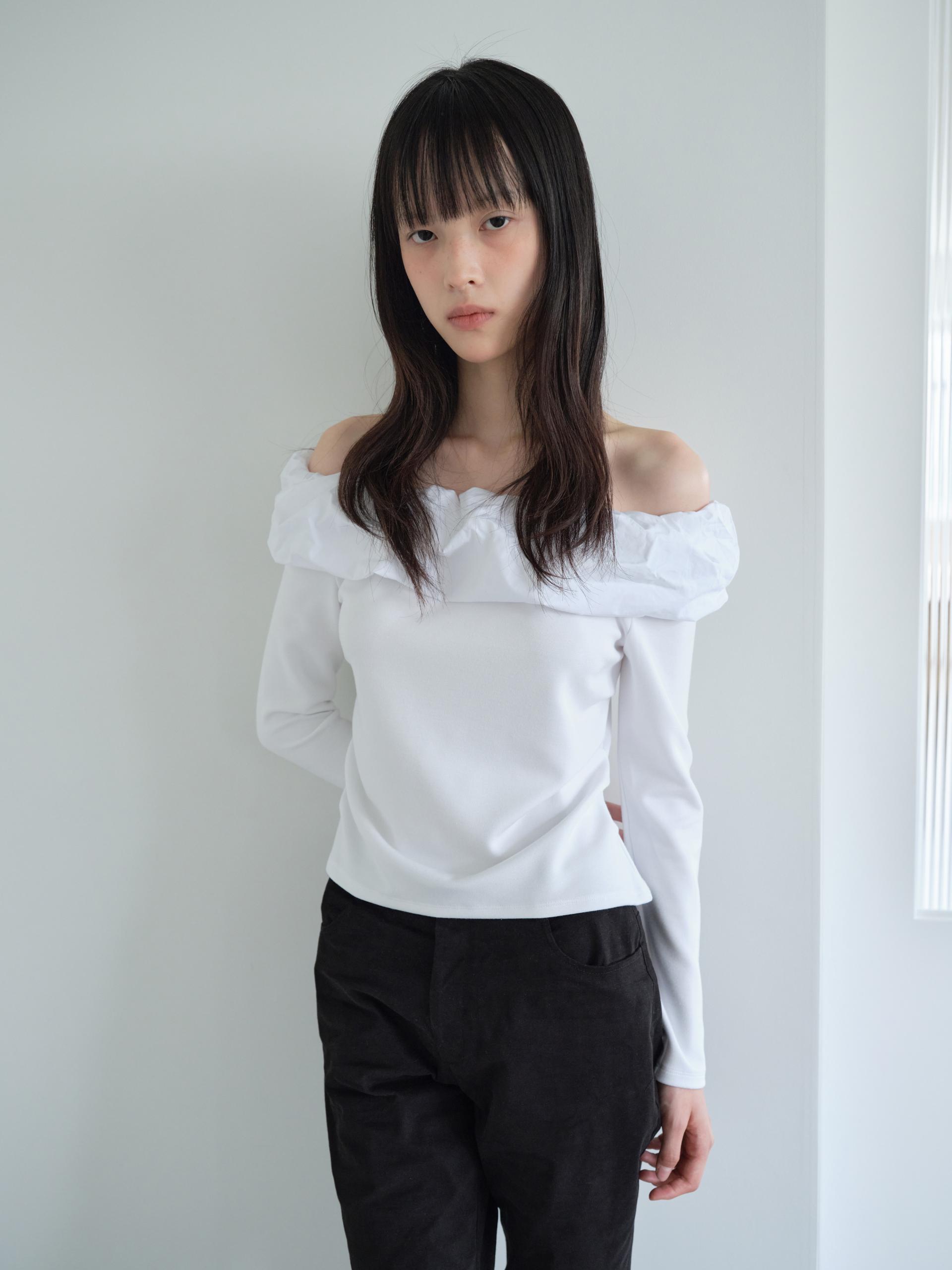 ROMANTIC OFF-SHOULDER SHIRRED TOP_WHITE